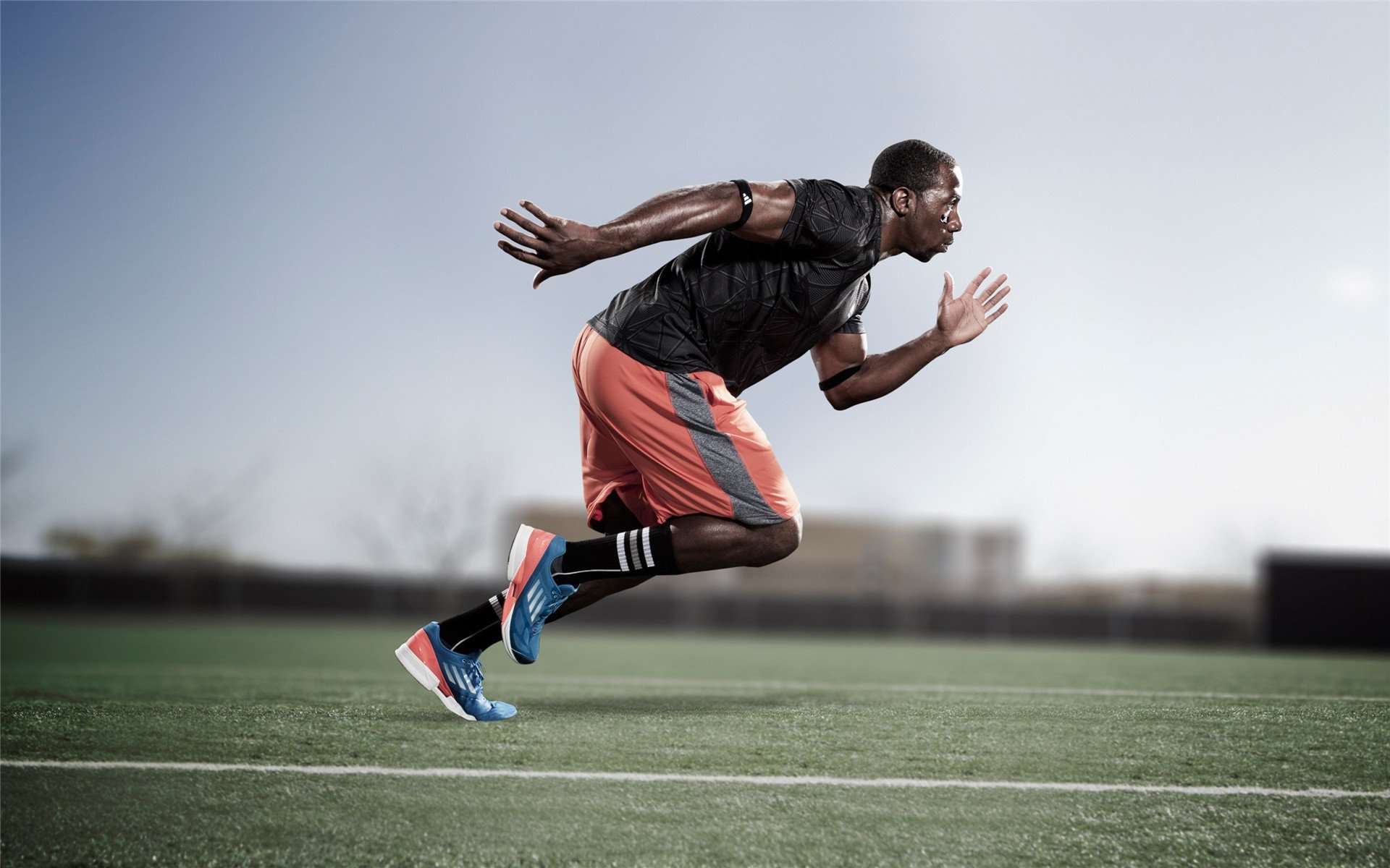 田径赛季接力项目表现引发热议，田径接力赛有哪些项目